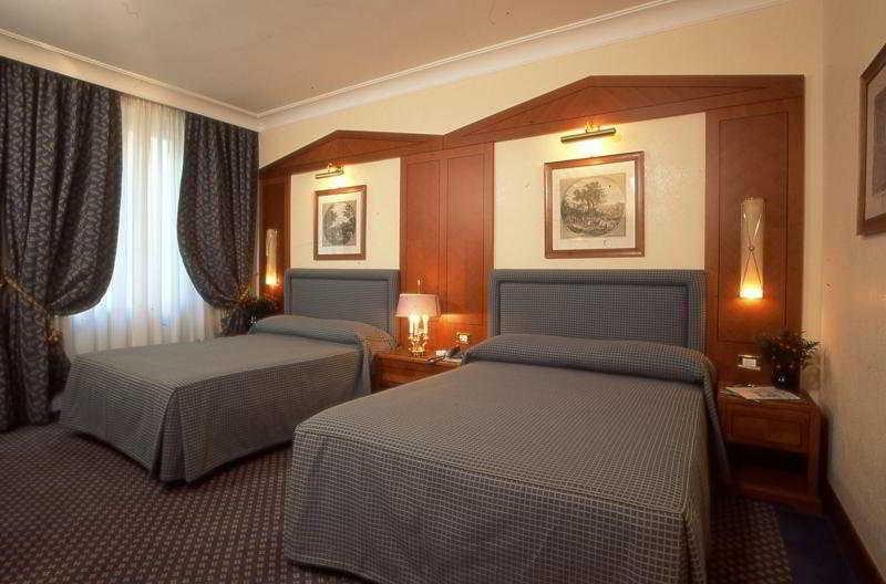 Ludovisi Palace Hotel Roma Phòng bức ảnh